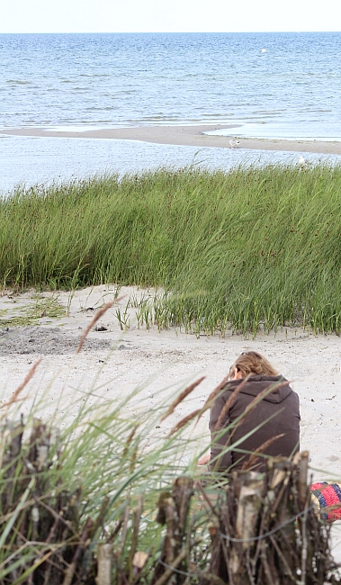 Mädchen in den Dünen