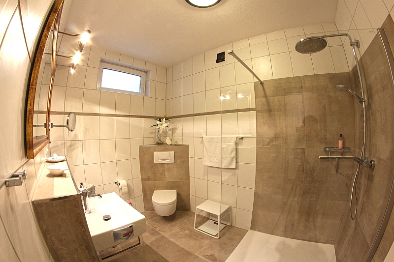 badezimmer-unten-11